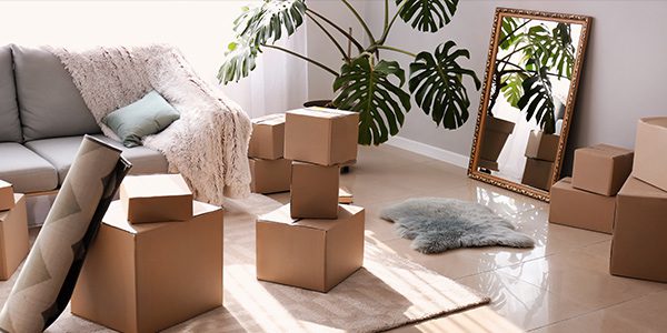 Mirrors can be one of the most difficult items to pack when moving homes; but knowing how to pack a mirror for moving isn’t as difficult as you may think.