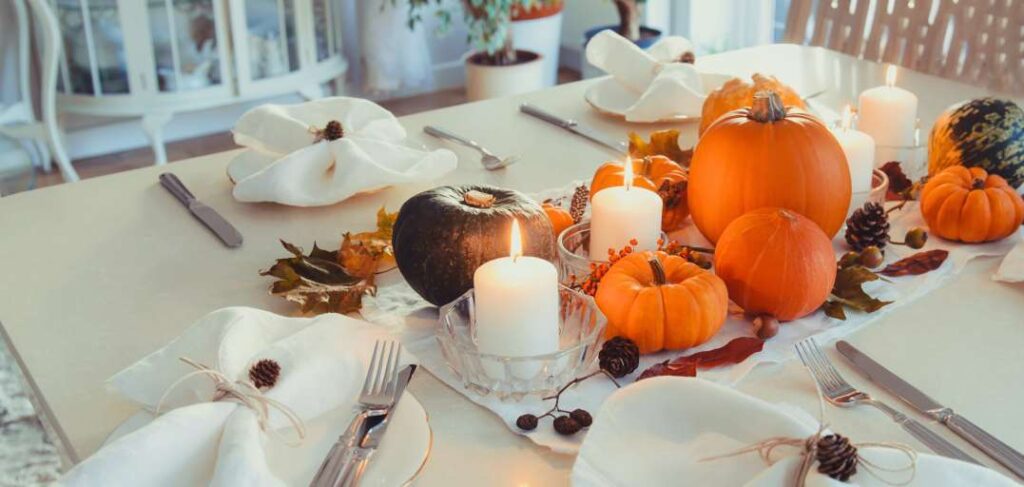 Creating a Clutter-Free Home for Thanksgiving: Utilizing Self-Storage
